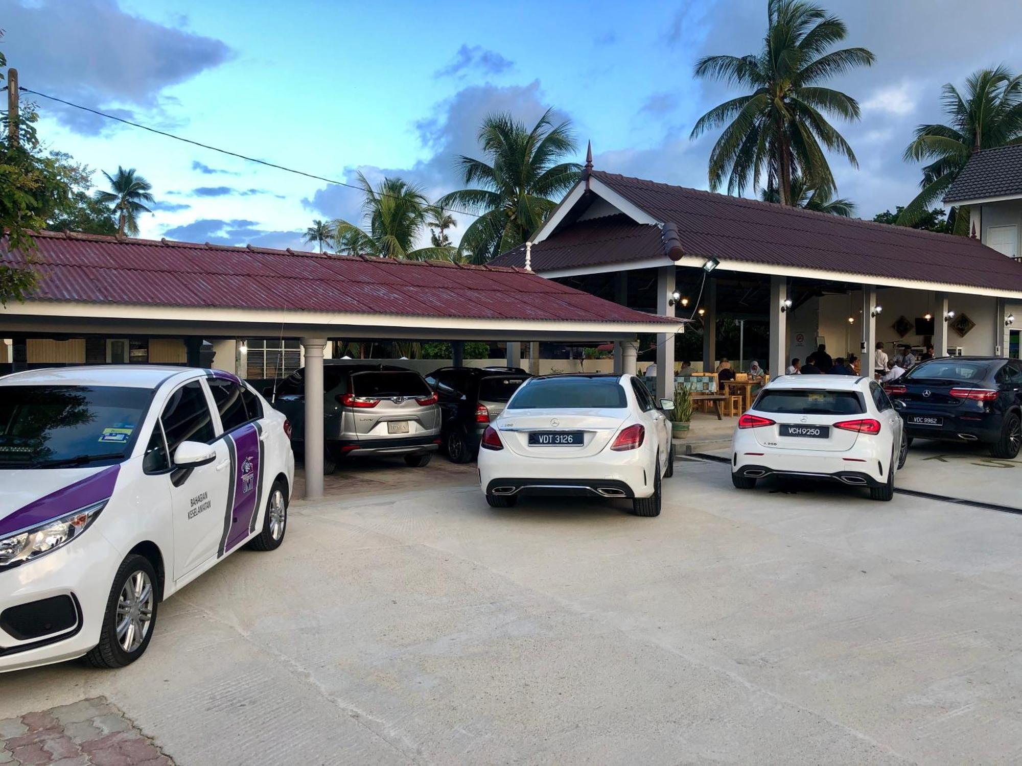 Lakse Inn Homestay Kampong Pengkalan Maras Exterior foto